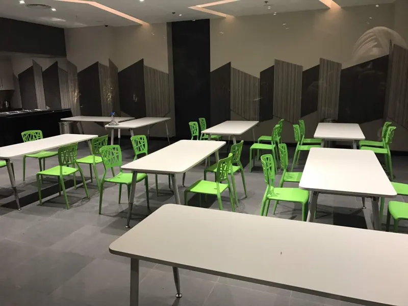 Cafeteria 3